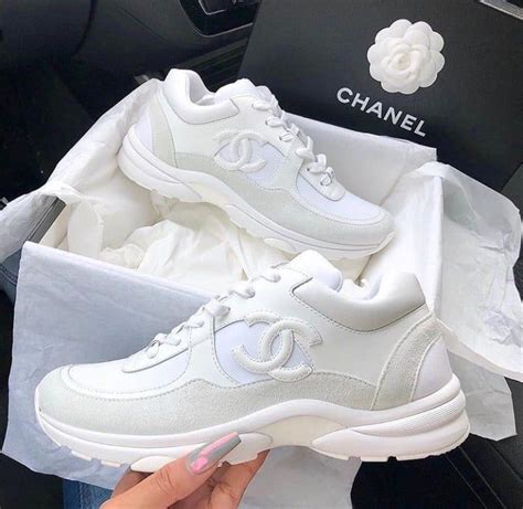 witte chanel sneakers